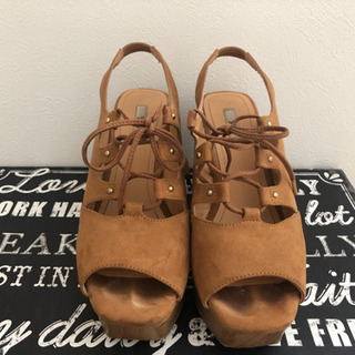 【R&E】ヒール　23.5cm 美品の画像
