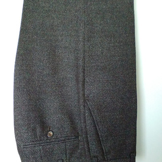 メンズスーツ　スリーピース　茶　毛１００％の画像