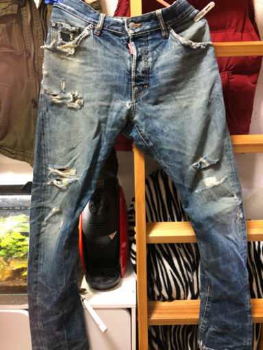 DSQUARED2ジーンズ