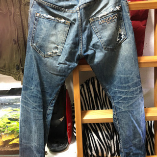 DSQUARED2ジーンズの画像