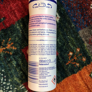 ニベア　デオドラント　Nivea Invisible Black & Whiteの画像