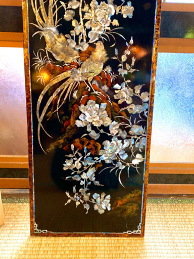 大幅値引き！鳥花草紋　青貝螺鈿壁掛け　黒漆塗　尾長鶏