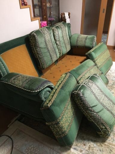 イタリア家具ソファーお安くしました。