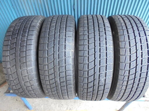 トーヨー WinterTRANPATH Mk3 215/65R16 4本　9分溝