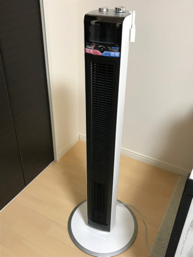 セラミックファンヒーター  タワー型 ホット＆クール