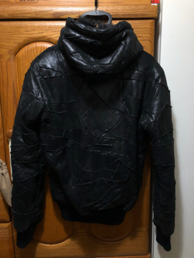 ヌメロデュエ　革ジャン