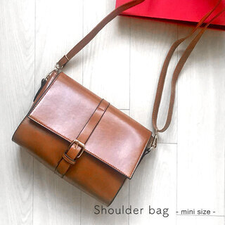 レディース miniショルダーバッグ ライトブラウン シンプルデザイン