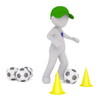 サッカーを指導します。