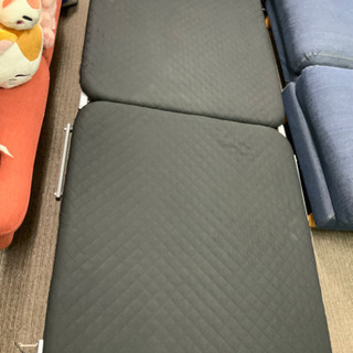 折りたたみベット　黒　中古^_^