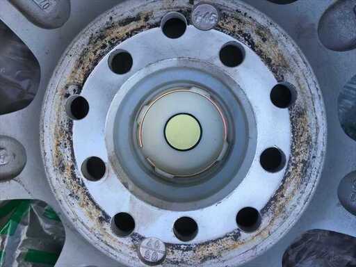 スタッドレスタイヤ＆アルミホイール　185/65 R15