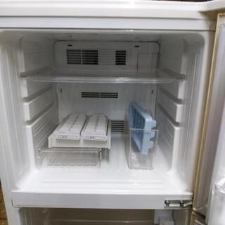 シャープ製　冷蔵庫の画像