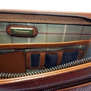 決まりましたBURBERRYS セカンドバッグの画像