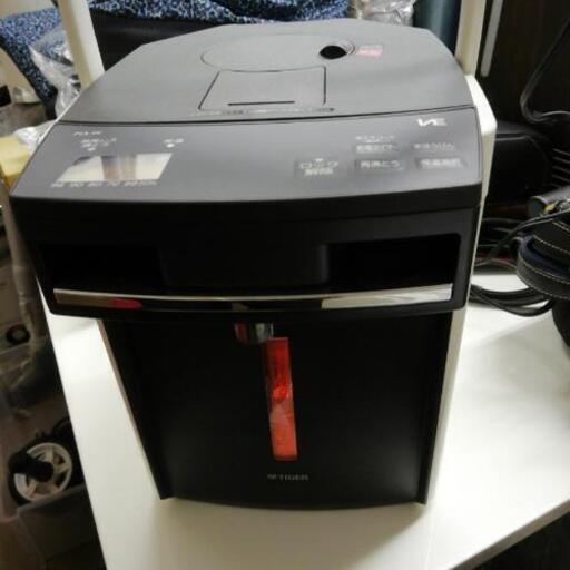 ￥３７５０　タイガー 電気ポット 蒸気レスVE 「とく子さん」 2.2L ホワイト PIA-W220-Wステンレス(フッ素加工)生産国:日本電源:AC100V湯沸し時の消費電力:700W付属品:MGプラグ期間電気代(円/年):約4,700