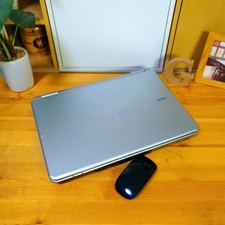 corei5メモリ8Gで超高性能♪ 4コアCPU！ メタリックシルバーがカッコ