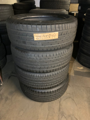 225/55R19 TOYO夏タイヤ4本セットです。