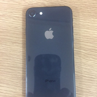 iPhone8 64GBの画像