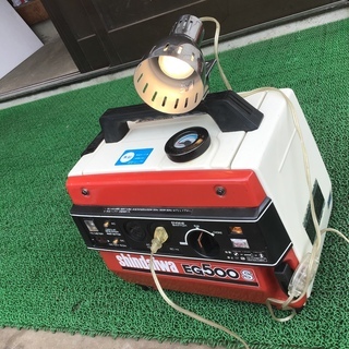 新ダイワ エンジン発電機 EG500B 感動品 完動品 年式の割...