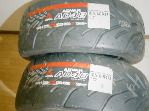 引取限定　YOKOHAMAアドバンSタイヤ　13インチ185/R60