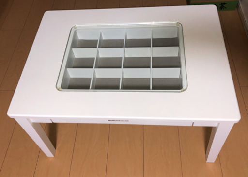 ☆ コレクションテーブル　白　☆取引決まりました‼️