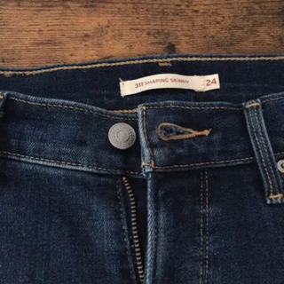 リーバイス　スキニー超美品の画像