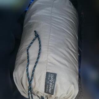 mont-bell ダウンジャケットの画像