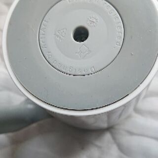 倒れないマグカップの画像