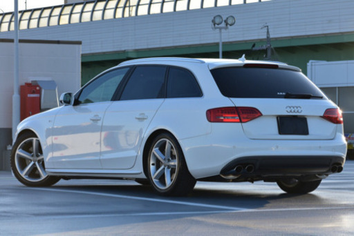 アウディ A4 アバント(B8後期) 2.0 TFSI!!希少なSラインPKG♪美車