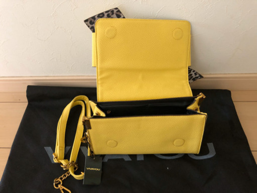 【正規品】VIVAYOUハンドバック(新品・未使用)