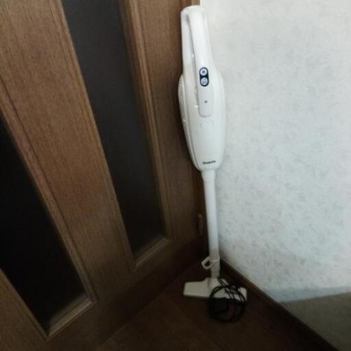 充電式 クリーナー 掃除機✰*。 紙パック大量おまけ付き