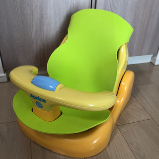 アップリカ  バスチェア
