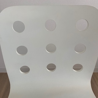 IKEA 子供用デスクチェアの画像