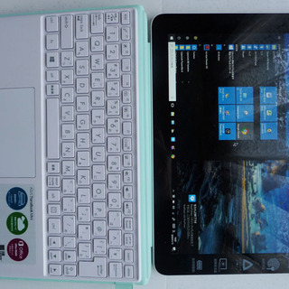 ASUS 　2×1　タブレット＆キーボード　offfece 2010 インストール済み。