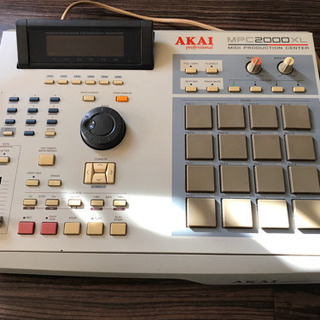 akaiのサンプラー　名機MPC2000XL 差し上げます