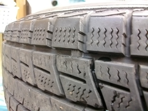 ハイエース195/80R15 96Q スタッドレスタイヤ　アルミホイールセット DUNLOP WINTERMAXX SJ8　