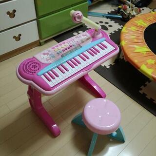 電子キーボード　キティ