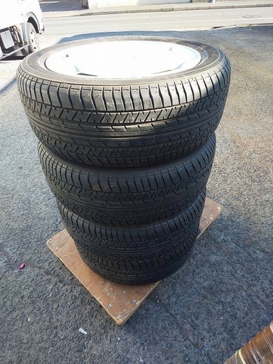 値段交渉OK♪　17インチタイヤ　ヨコハマタイヤ4個セット★215/55R17