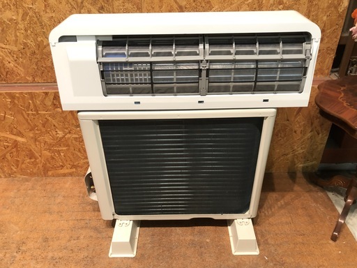 【管理KR117】TOSHIBA 2017年 2.2kw 6畳用 ルームエアコン RAS-C225RKS お掃除ロボット