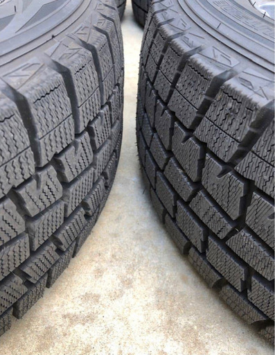 スタッドレスタイヤ&ホイール 215/60R16 DUNLOP WINTER MAXX
