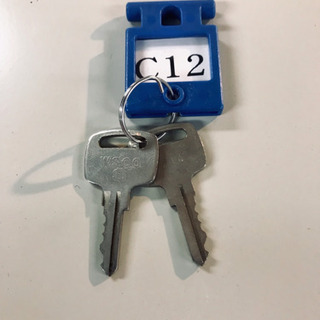 【リサイクルスターズ】スチール棚 4段 引き出し カギ付きの画像