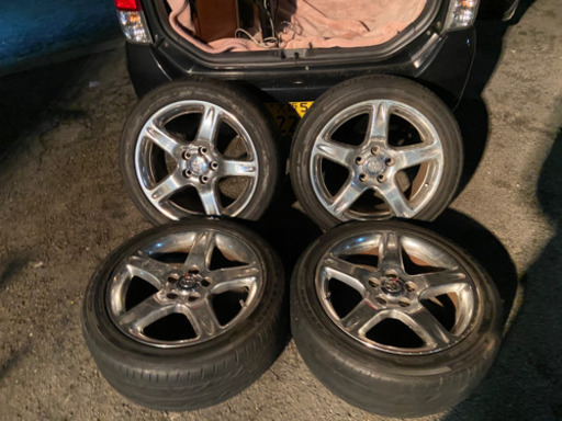 意外と希少なアリスト純正ホイール☆タイヤは235/45/17です♪