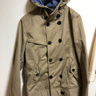 ジャケット　パーカー