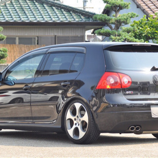 必見♪VW・ゴルフⅤ GTI/DSGパドル＆SR付き!!R32風マスク/カスタム多数【80万以上】車高調/18inAW/外マフラ-/HDDナビ/ETC/無事故/予備検付!の画像
