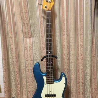 FERNANDESエレキベース　500円
