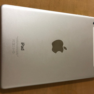iPad mini2 ドコモ 画面端少し割れてます。の画像