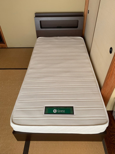 未使用保管品　Granz/グランツ　ベッドフレーム　ウォルテSキャビネット　引き出し付き　シングルベッド