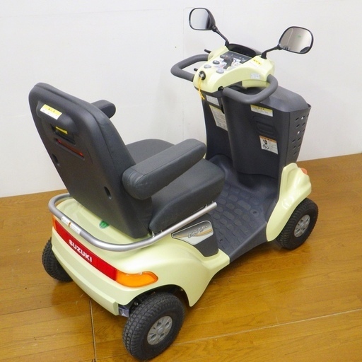 スズキ SUZUKI セニアカー ET4D シルバーカート 電動車椅子 2017年購入
