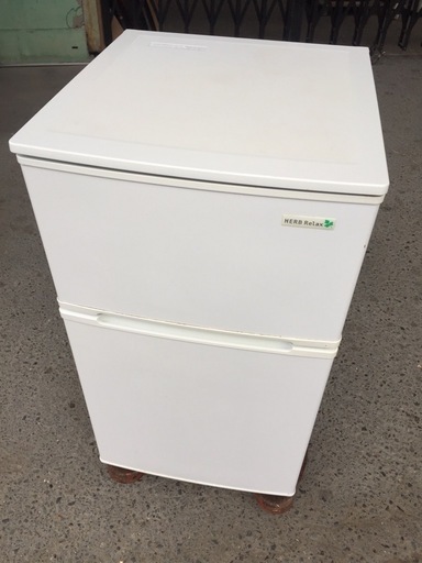 2016年製  ノンフロン冷凍冷蔵庫 90L  HERBRelax YRZ-C09B1 ヤマダ電機オリジナル