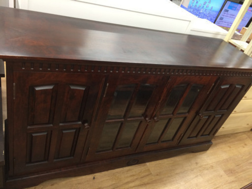 和光の民芸調リビングボード入荷致しました！