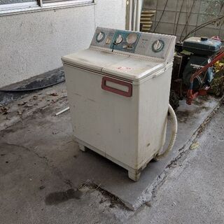 🚫売約済み🚫　希少品　2層式洗濯機の画像