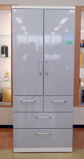 大幅値下げ！ 衣装箪笥 両開き 鏡付き 大容量 キレイ 収納家具 39TOP